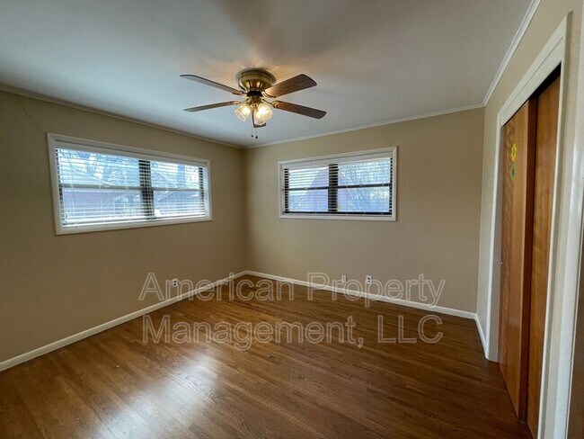 Building Photo - 2622 S 74th E Ave