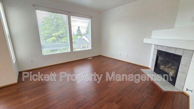 Building Photo - 11615 Breckenridge Ln NW