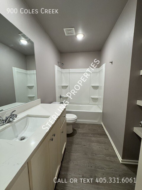 Building Photo - 900 Coles Creek