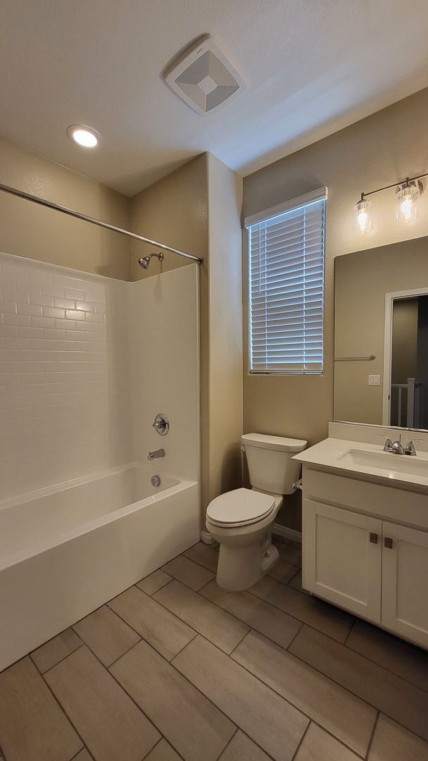 Building Photo - Richmond American Designer Home