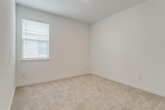 Building Photo - 1003 Rosewood St