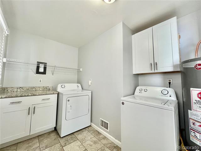 Building Photo - 2216 Elmira St