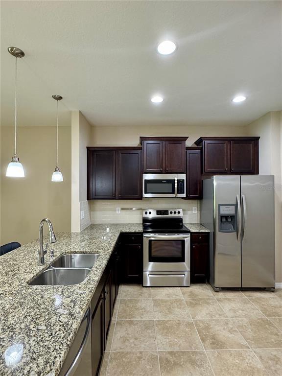 Building Photo - 6464 Boxgrove Dr