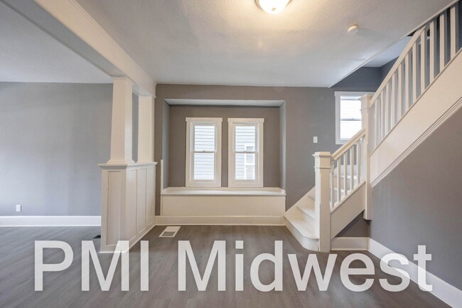 Building Photo - 22 N Euclid Ave