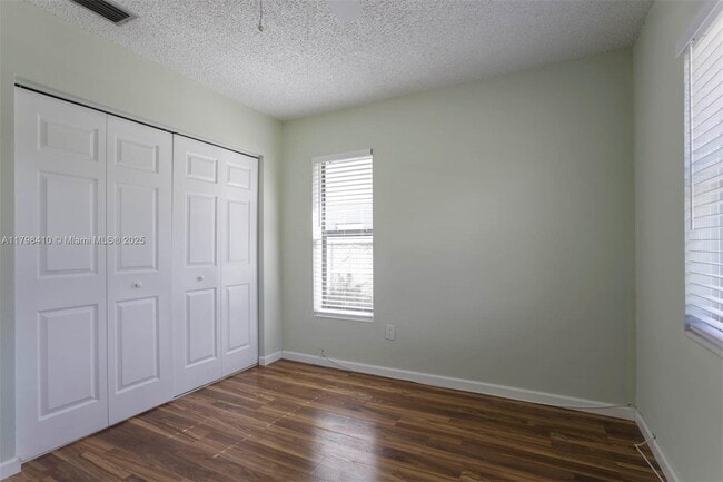 Building Photo - 10975 SW 158th Terrace