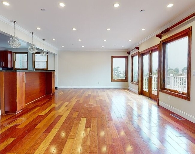 Building Photo - 19 Rosewood Dr