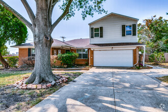 Building Photo - 438 Rorary Dr