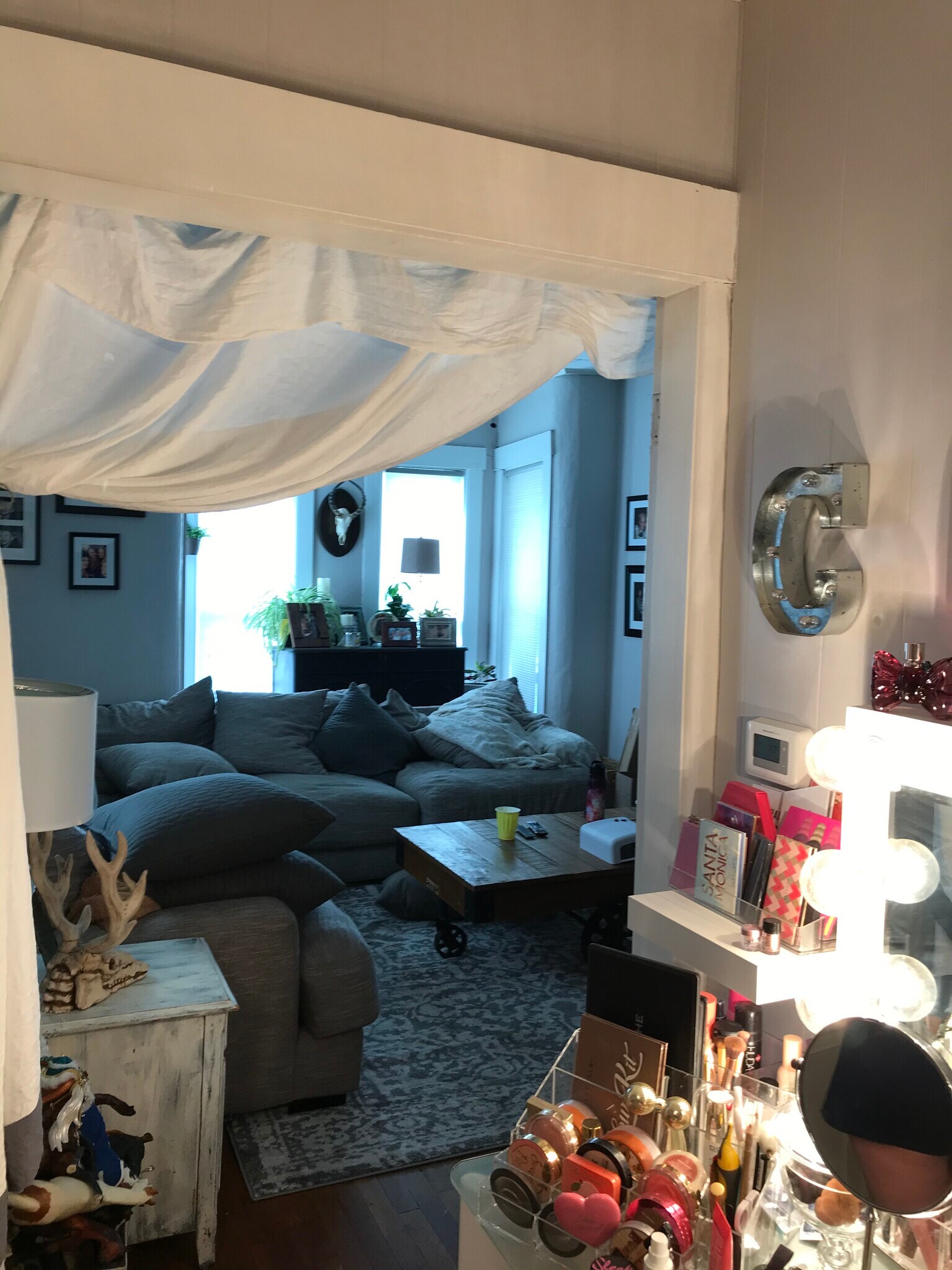 Building Photo - 77 W Main St