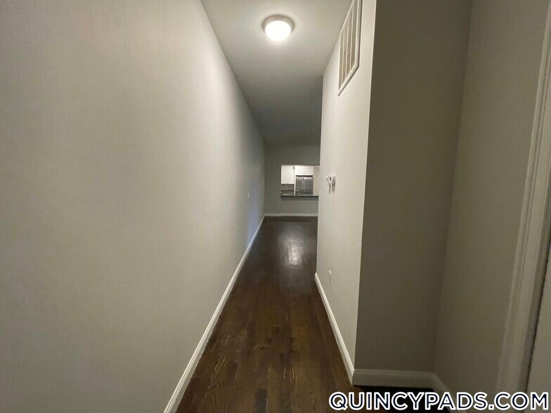 Building Photo - 10 Merrymount Rd