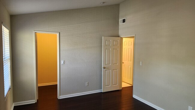 Building Photo - 8170 Mountain View Dr
