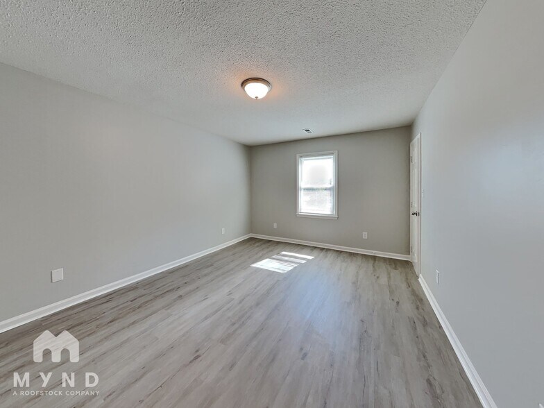 Building Photo - 9205 Meadow Sweet Ct
