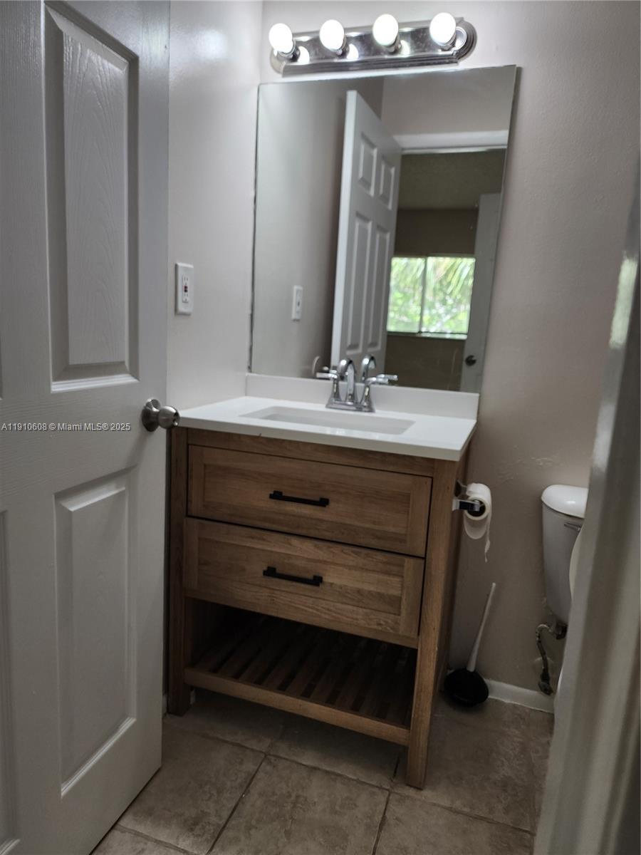 Building Photo - 1174 Lake Terry Dr