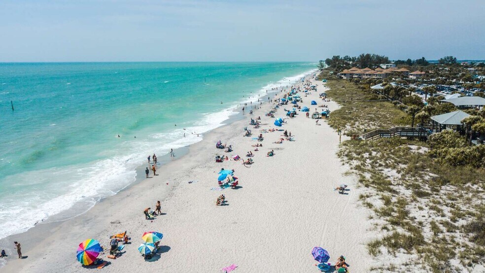 Building Photo - 12 Quails Run Blvd