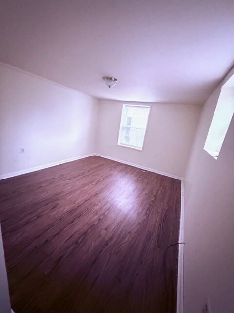 Building Photo - 65 Peter St