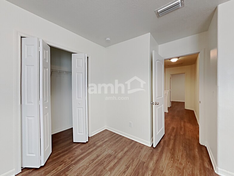 Building Photo - 5126 Clover Mist Dr