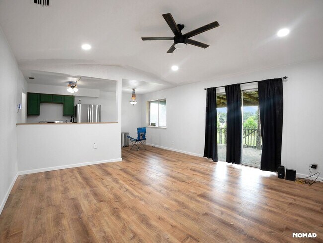 Building Photo - Charming 4BR House in Lancaster