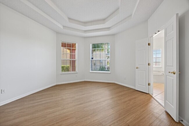Building Photo - 4213 Victoria Lakes Dr W