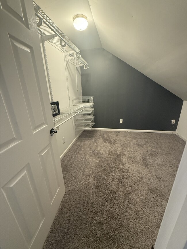 Building Photo - 221 E Bennett St