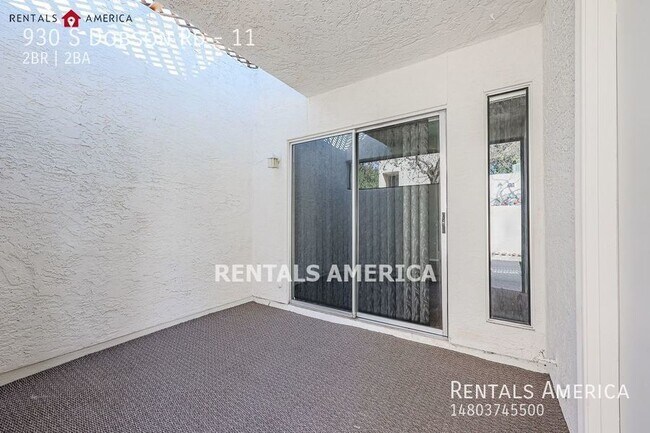 Building Photo - Single Level Condo in Gorgeous Bridgewood ...
