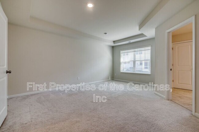 Building Photo - 807 Gable Oak Ln