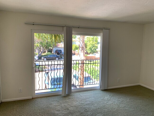 Building Photo - 3745 Portofino Way