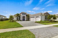 Building Photo - 14823 Wildwood Cir