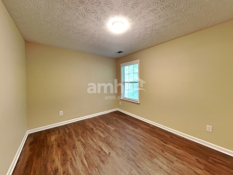 Building Photo - 1533 Virgil Pond Ln