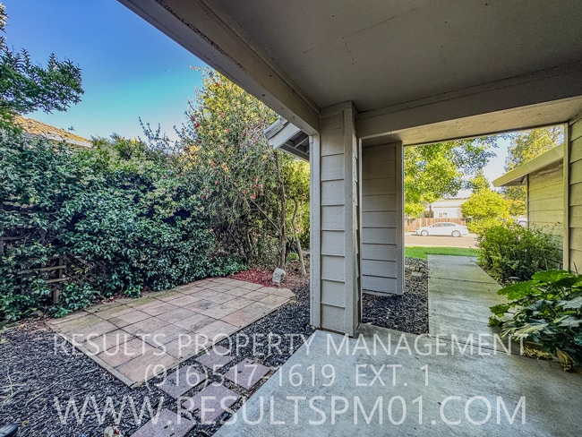 Building Photo - 4 Bedroom Rocklin Beauty. Pet Friendly
