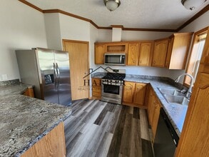 Building Photo - Single Family Home in Kasson, MN