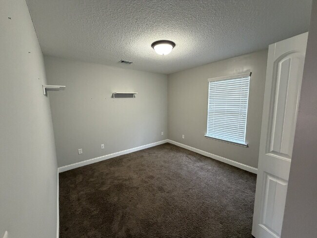 Building Photo - Home for Rent