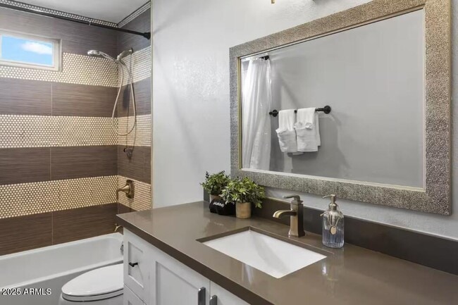 Building Photo - 4844 E Andora Dr