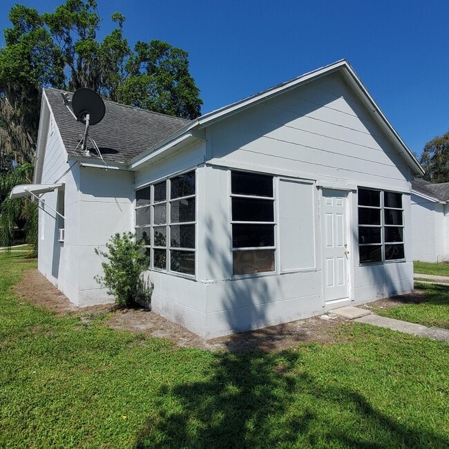 Building Photo - 328 Bellair Rd