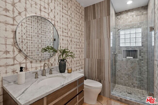 Building Photo - 280 Homewood Rd