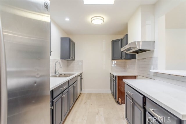 Building Photo - 20026 Kittridge St