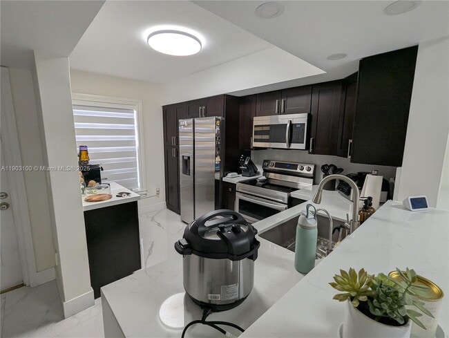 Building Photo - 12937 SW 88th Ln