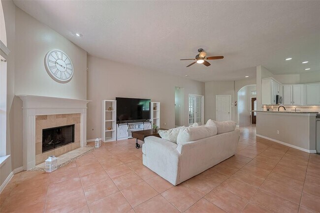 Building Photo - 21122 Lilac Meadows Ln