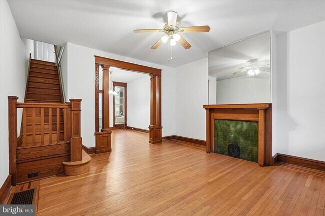 Building Photo - 868 N 27th St