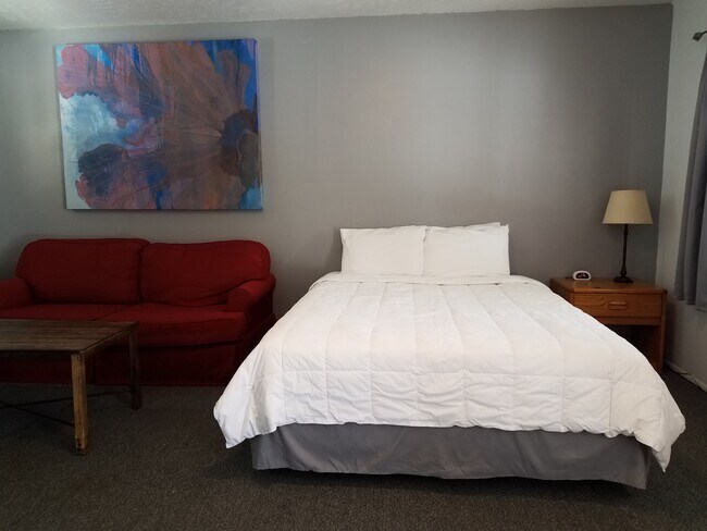 Room 2 Interior - 18055 N Saint Vrain Dr