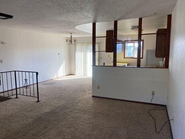 Building Photo - 2030-2040 NW Friel Street