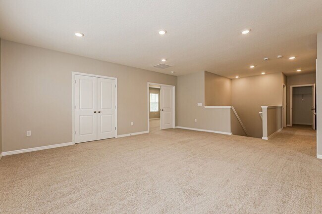 Building Photo - 8679 Bower Bass Cir