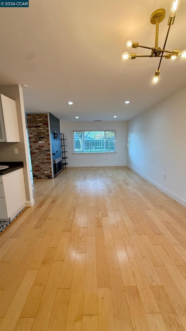 Building Photo - 1568 Placer Dr