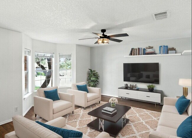 Building Photo - 22023 Oriole Hill Dr