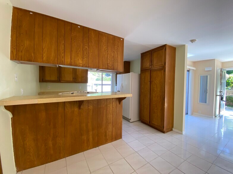 Kitchen - 9546 Easter Way