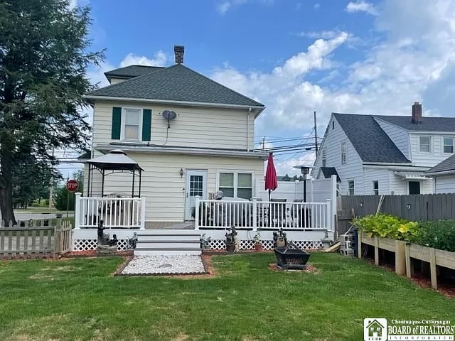 Building Photo - 3021 W State St