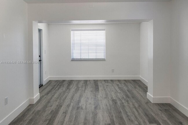 Building Photo - 2265 SW 15th St