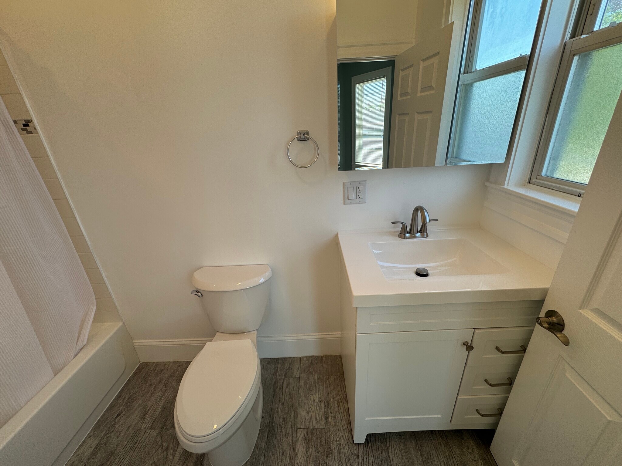 Building Photo - 29 Cameron Ave