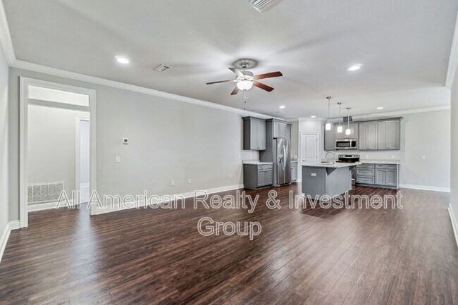 Building Photo - 2381 Belmont Dr