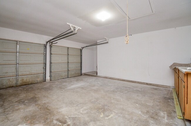 Building Photo - 19318 Quiet Brook Dr