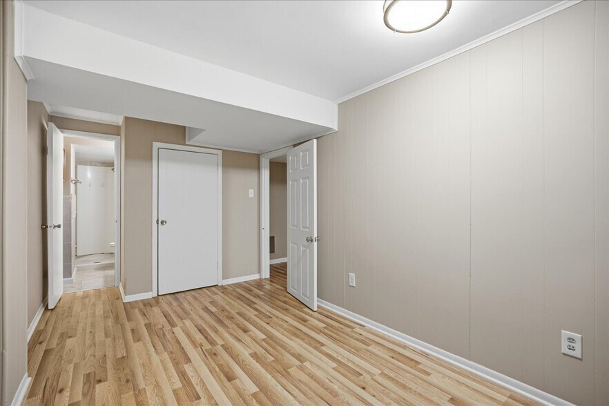 Building Photo - 1501 Chatham Colony Ct