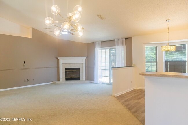 Building Photo - 2034 Belhaven Dr